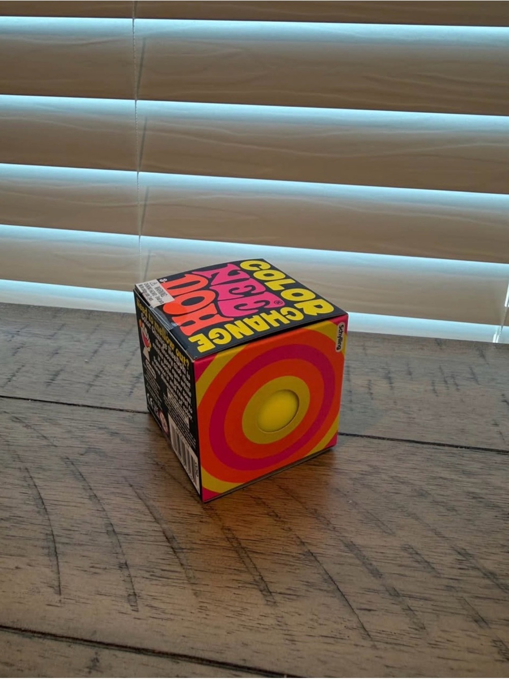 NeeDoh Color Change Ball - Yellow